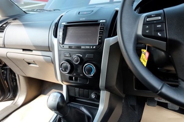 ISUZU DMAX V-CROSS ขับ4x4 ตัวTOPสุด