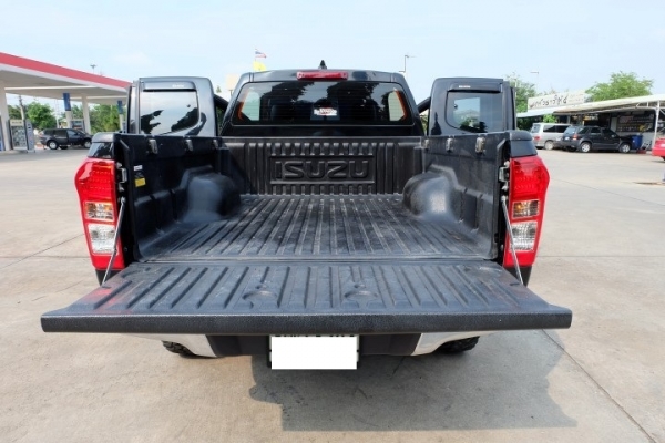 ISUZU DMAX V-CROSS ขับ4x4 ตัวTOPสุด