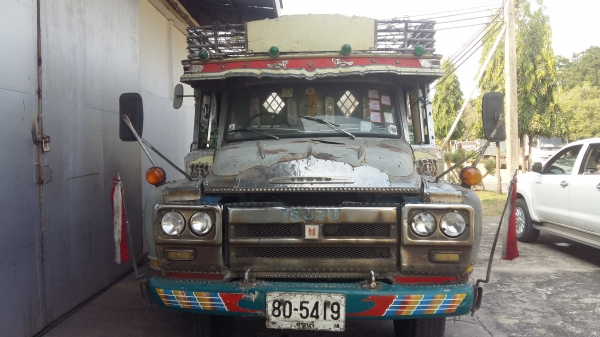 ขาย10ล้อหัวยาว เพลาเดียว สภาพสวยพร้อมใช้ครัย