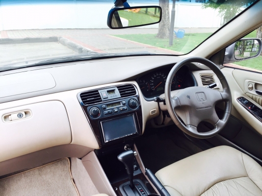 Honda Accord ปี 02 สภาพสวยเดิมๆ เจ้าของขายเองค่ะ