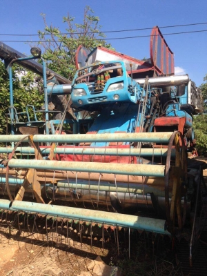 ขายรถเกี่ยวข้าวศักดิ์พัฒนาหลุดมัดจำ ด่วน300000