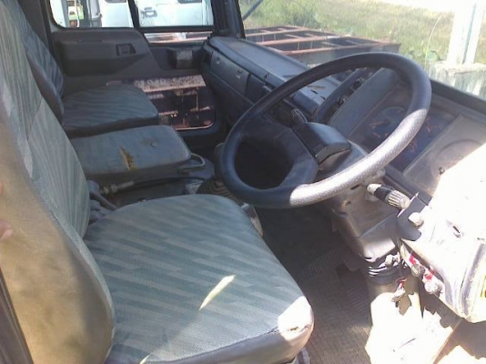 ขายดั้ม2เพลา HINO 3H เครื่อง195แรง เครื่องดีแคชซีสวย สภาพพร้อมใช้งาน เอกสารพร้อมโอน สนใจโทร 090-8588220คุณนะ 093-3258446คุณบิว หรือเข้าดูสินค้าอื่นๆได้ที่ www.truck.in.th/498 หรือเพจFacebook ณรงค์ ซื้อขายรถมือสอง (เว็บไซต์ส่วนตัว) หรือFacebook ตลาดรถมือสอ