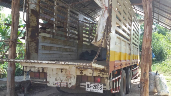 ISUZU  เด่ก้า 195 ล้อง เพลาเดียว ขายถูก