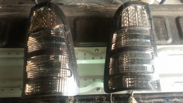 ขายไฟท้ายแต่งVigoราคา 2000 โทร0805669540