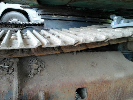 ขายใบแทรค KOBELCO 100MACK5 เก่านอกยังไม่ใด้ใช้ -ยังไม่ใด้ถอดอกกจากรถใบ50ร