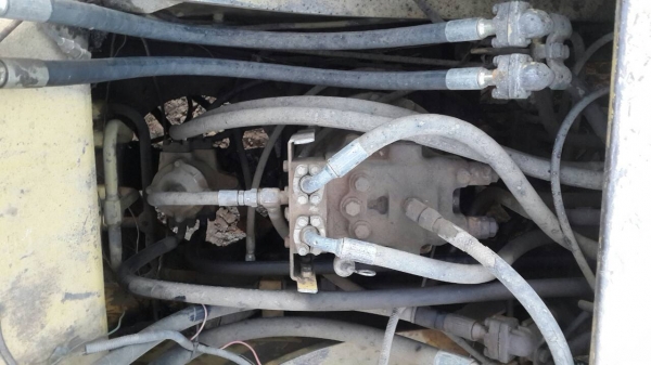 ขายด่วน แม็คโคร KOMATSU PC200-6สภาพพร้อมใช้งาน เครื่องเดิมปั้มเดิม โซ่ช่วงล่างพร้อมใช้งาน เอวแน่น เอกสารเล่มทะเบียน ไฟฟ้าตัดครับ