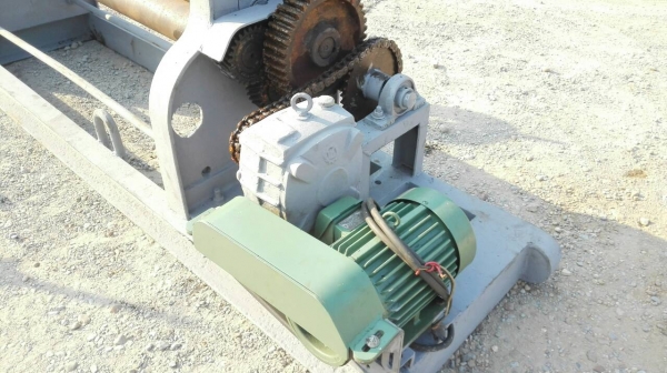 Sell> ขายเครื่องม้วนเหล็กแผ่น หน้ากว้าง 4 ฟุต ม้วนหนา 6 มิล มอเตอร์ 3 เฟส พร้อมใช้งานครับ