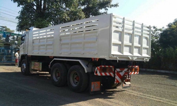 ฮีโน่ 344 ปี53 ซีรี500 แม่เดียวสภาพดีสวยคู่เดิม ราคาแม่ 2,250,000บ/ ราคา แม่ลูกดั้ม 2,650,000บแยกขายครับ ฮีโน่ 344 ปี53 ซีรี500 แม่เดียวสภาพดีสวยคู่เดิม ราคาแม่ 2,250,000บ/ ราคา แม่ลูกดั้ม 2,650,000บแยกขายครับ