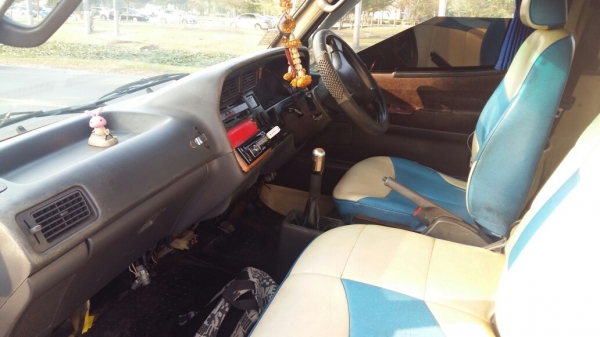 ฝากขายรถตู้หัวจรวดหลังคาสูงปี96 หลังคาวีไอพี เครื่อง3000 2j เกียร์ธรรมดา LPG ประหยัดโลละ2บาทกว่าๆ ฝากขายรถตู้หัวจรวดหลังคาสูงปี96 หลังคาวีไอพี เครื่อง3000 2j เกียร์ธรรมดา LPG ประหยัดโลละ2บาทกว่าๆ