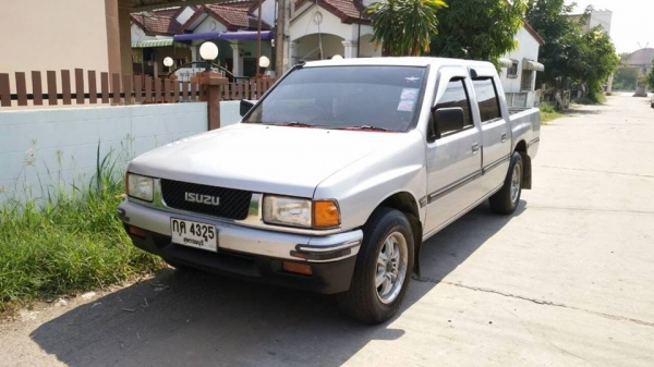 !!!! รถบ้านแท้ อีซูซุ ทีเอฟอามังกรทอง 4 ประตู 90 HP ปลายปี 37 เครื่องดีมากแน่นๆ