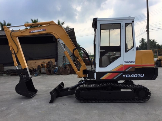 รถขุด YANMAR YB401U นำเข้า มือสองญี่ปุ่น