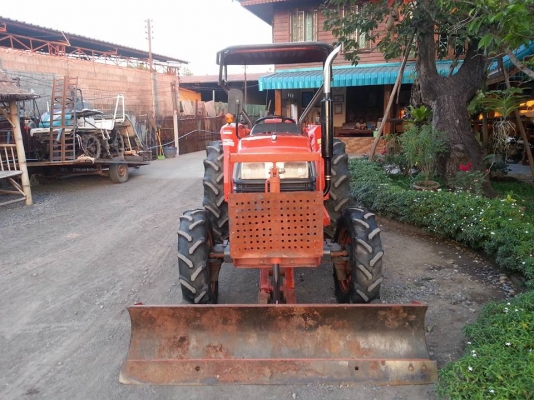 คูโบต้า L4508 ดีไอ 2 เพลาพร้อมใบมีดดันหน้าตราช้าง เล่มทะเบียนพร้อม