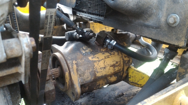 ขายรถตักหน้าหลังขุด CAT 428 B ขายรถตักหน้าหลังขุด CAT 428 B