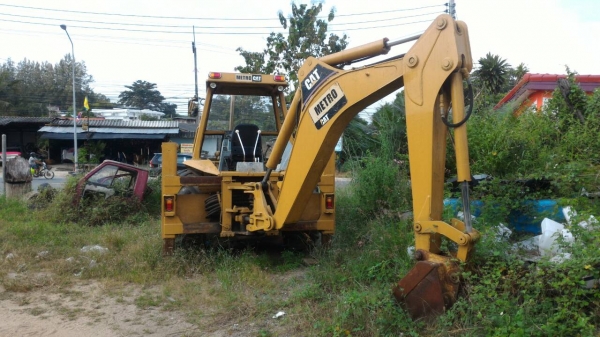 ขายรถตักหน้าหลังขุด CAT 428 B ขายรถตักหน้าหลังขุด CAT 428 B