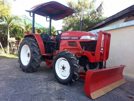 ยันร์ม่า EF494T 4 WD พร้อมใบมีดดันหน้า...เล่มทะเบียนพร้อม