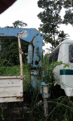 รถฮีโน่ 6 ล้อ KR320 - 168 แรงม้า. ( ติดเครน  3 ตัน. )   สนใจติดต่อ  081 - 6079515