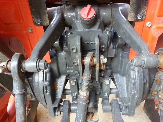 คูโบต้า L3608 4 WD ตัวเปล่า ทำงาน 311 ชั่วโมง...เล่มทะเบียนพร้อม