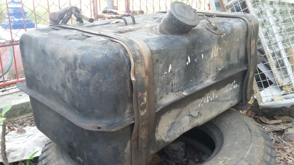 ถังน้ำมันฟูโซ่ คุณหลง 207ลิตร