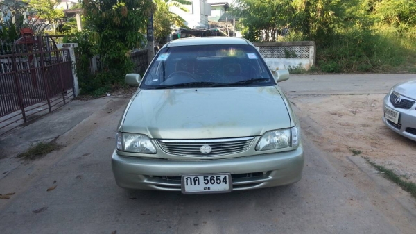 toyota soluna โฉมหยดน้ำ ปี 2000 เกียร์ธรรมดา ติดlpgหัวฉีด