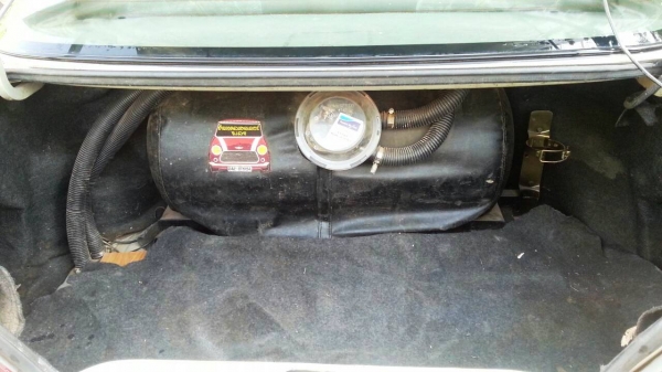 toyota soluna โฉมหยดน้ำ ปี 2000 เกียร์ธรรมดา ติดlpgหัวฉีด toyota soluna โฉมหยดน้ำ ปี 2000 เกียร์ธรรมดา ติดlpgหัวฉีด