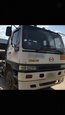 รถฮีโน่ 10 ล้อ หัวลาก FM2K 260 แรงม้า. / FM2P 260 แรงม้า. ปี 45.  ( มีขาย 2 คัน. )    สนใจติดต่อ  081 - 6079515