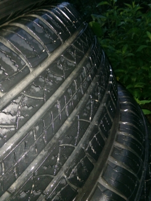 ยางถอดCRV22565R17ปี13ดอกสวยหน้านิ่มไร้ตำนิ