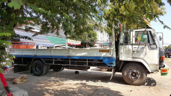 ขาย 6 ล้อ ROCKY ห้างแท้ยาว 7 เมตร เครื่อง 6BD1 165 แรงม้า คัสซีสวยตลอดเส้น แอร์เย็น พาวเวอร์ เบรคลมดัน ทะเบียนพร้อมโอนครับ ขาย 6 ล้อ ROCKY ห้างแท้ยาว 7 เมตร เครื่อง 6BD1 165 แรงม้า คัสซีสวยตลอดเส้น แอร์เย็น พาวเวอร์ เบรคลมดัน ทะเบียนพร้อมโอนครับ