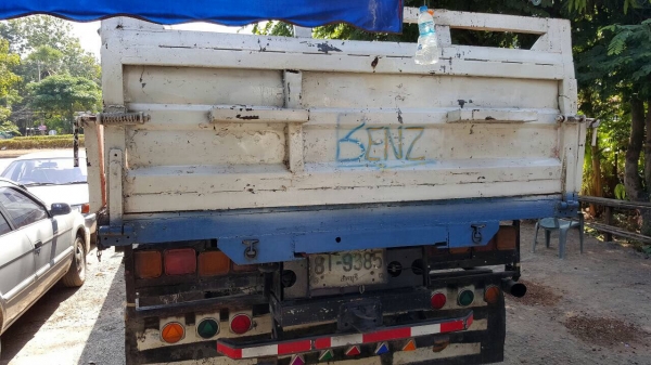 ขาย 6 ล้อ ROCKY ห้างแท้ยาว 7 เมตร เครื่อง 6BD1 165 แรงม้า คัสซีสวยตลอดเส้น แอร์เย็น พาวเวอร์ เบรคลมดัน ทะเบียนพร้อมโอนครับ ขาย 6 ล้อ ROCKY ห้างแท้ยาว 7 เมตร เครื่อง 6BD1 165 แรงม้า คัสซีสวยตลอดเส้น แอร์เย็น พาวเวอร์ เบรคลมดัน ทะเบียนพร้อมโอนครับ