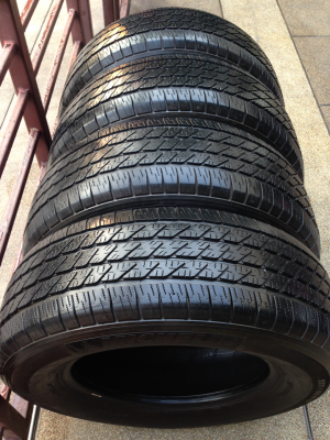 ยาง Michelin 265 65 17 ปี12 ดอกเต็ม พร้อมใช้งาน ราคาไม่แพง
