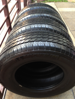 ยาง Michelin 265 65 17 ปี12 ดอกเต็ม พร้อมใช้งาน ราคาไม่แพง