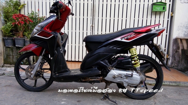 ขาย Click 110i ใส่ล้อแม็กปี 53 เครื่องแน่นราคาถูก