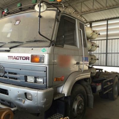 รถนิสสัน 10 ล้อ UD หัวลาก 290 แรงม้า.  ( มีขาย 3 คัน. )  ,  ( รถน้ำมัน 2 คัน. , รถติดแก๊ส 1 คัน. )    สนใจติดต่อ  081 - 6079515