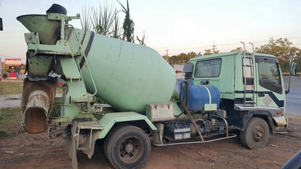 ขาย รถโม่ปูน 2.5 คิว เก่านอกไม่เคยใช้ในไทย ISUZU DECA เครื่อง 6HH1 210 แรงม้า คัสซีสวยตลอดเส้น เบรคทิฟฟี่ แอร์ครบ เอกสารใบอินวอยซ์ ราคาคุยกันได้ครับ ขาย รถโม่ปูน 2.5 คิว เก่านอกไม่เคยใช้ในไทย ISUZU DECA เครื่อง 6HH1 210 แรงม้า คัสซีสวยตลอดเส้น เบรคทิฟฟี่ แอร์ครบ เอกสารใบอินวอยซ์ ราคาคุยกันได้ครับ