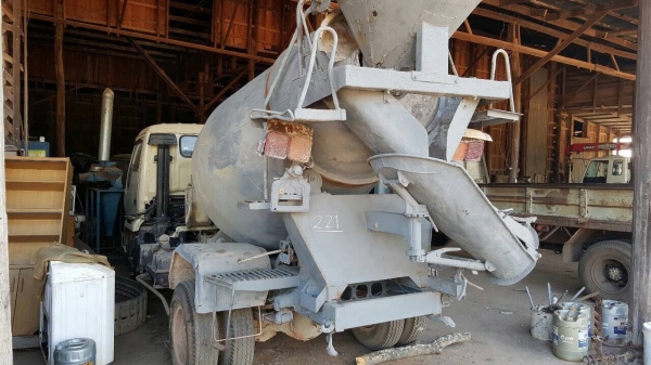 ขาย รถโม่ปูน 2.5 คิว FUSO เครื่อง 6D16 195 แรงม้า คัสซีสวยตลอดเส้น เบรคทิฟฟี่ พาวเวอร์ ยางเต็ม เอกสารใบอินวอยซ์ ราคาต่อรองได้