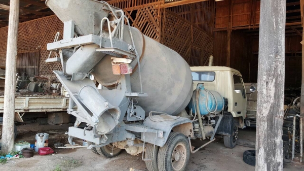 ขาย รถโม่ปูน 2.5 คิว FUSO เครื่อง 6D16 195 แรงม้า คัสซีสวยตลอดเส้น เบรคทิฟฟี่ พาวเวอร์ ยางเต็ม เอกสารใบอินวอยซ์ ราคาต่อรองได้