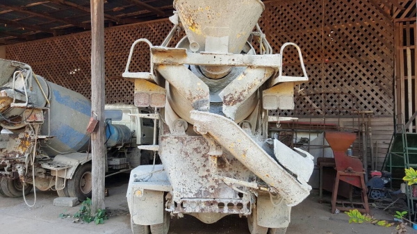 ขาย รถโม่ปูน 2.5 คิว FUSO เครื่อง 6D15 175 แรงม้า คัสซีสวยตลอดเส้น พวงมาลัยพาวเวอร์ ยางเต็ม เอกสารใบอินวอยซ์ ราคาต่อรองได้ครับ