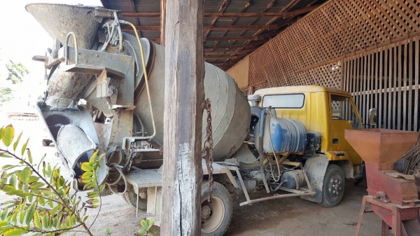 ขาย รถโม่ปูน 2.5 คิว FUSO เครื่อง 6D15 175 แรงม้า คัสซีสวยตลอดเส้น พวงมาลัยพาวเวอร์ ยางเต็ม เอกสารใบอินวอยซ์ ราคาต่อรองได้ครับ