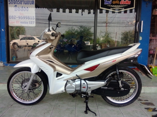 Wave 110i-AT สีขาว-น้ำตาล หัวฉีดประหยัดน้ำมัน ราคาถูกครับ