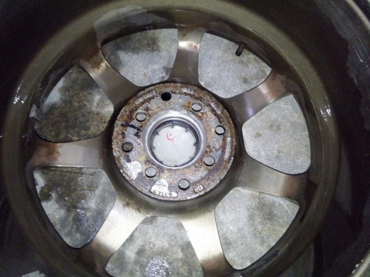 แม็กเจแปนนำเข้า ขอบ 15 พร้อมยาง นำหนักเบามาก ราคา 6900 บาท แม็กเจแปนนำเข้า ขอบ 15 พร้อมยาง นำหนักเบามาก ราคา 6900 บาท