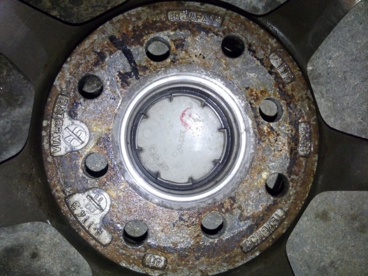 แม็กเจแปนนำเข้า ขอบ 15 พร้อมยาง นำหนักเบามาก ราคา 6900 บาท แม็กเจแปนนำเข้า ขอบ 15 พร้อมยาง นำหนักเบามาก ราคา 6900 บาท