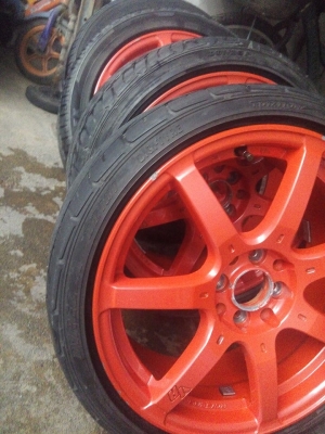 แม็กสีส้มจ๊าบๆ ขอบ 17 ขนาด 4 รู 100 และ 114 พร้อมใช้ 6900 บาท