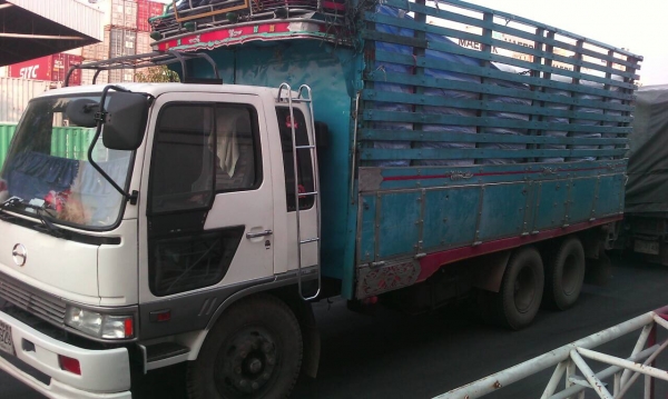 ขายสิบล้อ HINO FL176 เพลาเดียว HO7D เครื่องดีคัชชีสวย ยางพร้อมใช้งาน10เส้น