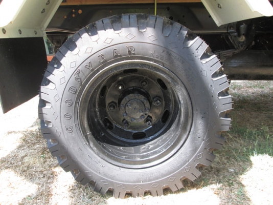 ISUZU NKS 71 G หัวการ์ตูนสูง 4 WD คานแข็ง ขับเคลื่อน 4 ล้อไม่ติดเเวลา