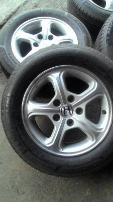 แม๊กพร้อมยางขอบ15 HONDA CRV ชุด 4 ล้อ tel.081-427-3941 ไลน์ไอดี autobot107 แม๊กพร้อมยางขอบ15 HONDA CRV ชุด 4 ล้อ tel.081-427-3941 ไลน์ไอดี autobot107