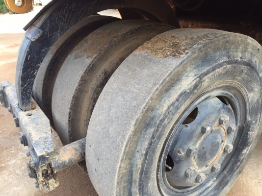 ขายด่วนรถบดล้อยาง9ล้อ SAKAI TS150 พร้อมใช้งาน เอกสารเล่มทะเบียน