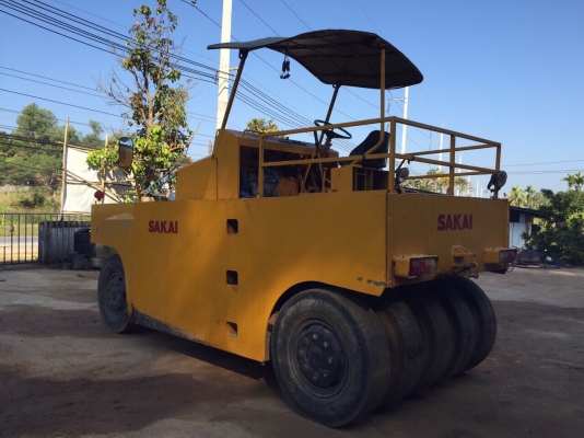 ขายด่วนรถบดล้อยาง9ล้อ SAKAI TS150 พร้อมใช้งาน เอกสารเล่มทะเบียน