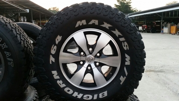 แม็กพร้อมยาง 265 75 16 Maxxis