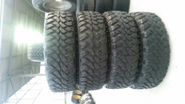 แม็กพร้อมยาง 265 75 16 Maxxis