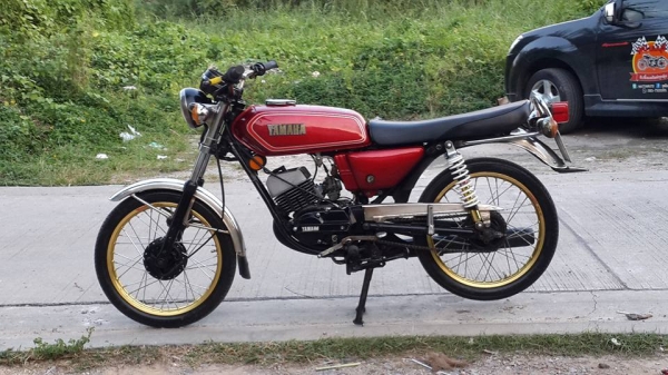 วุฒิ นนบุรี ขาย ยามาฮ่า RX100 แต่งสวยทะเบียนพร้อมโอน