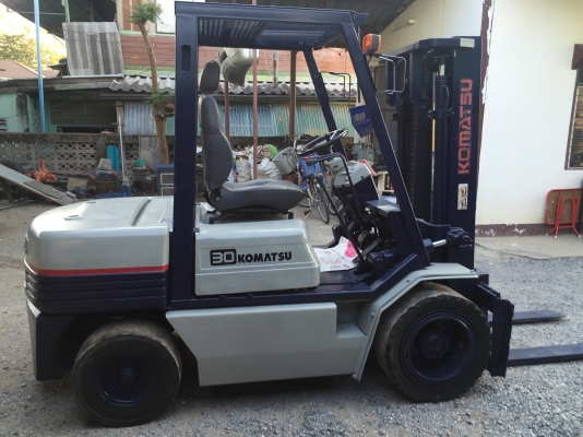 รถโฟล์คลิฟต์3ตันkomatsu